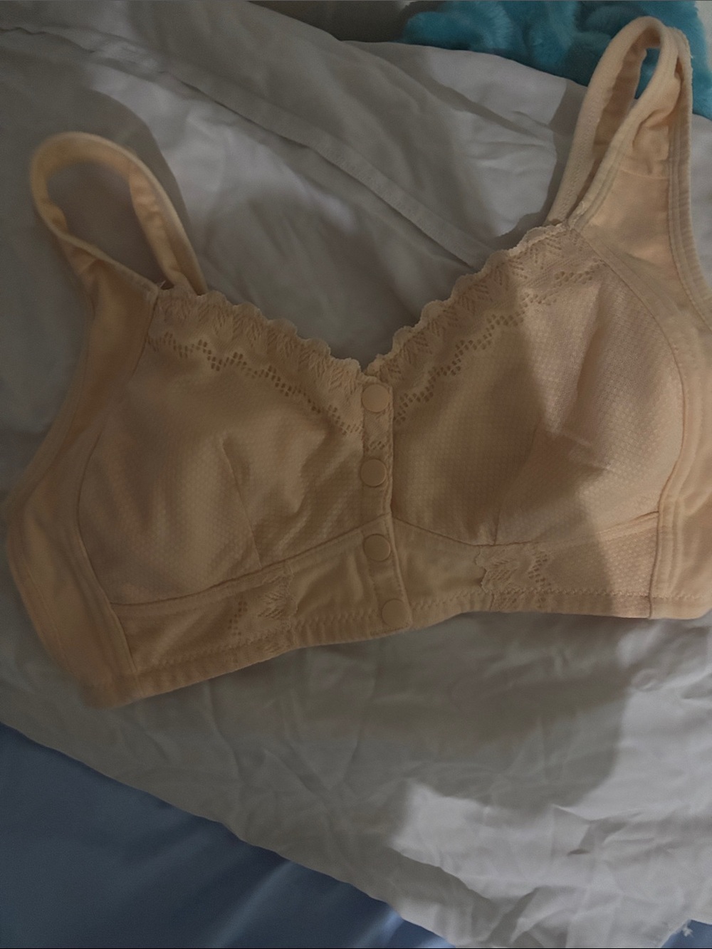 Comfort Stretch Front-Closure Bra in Nude